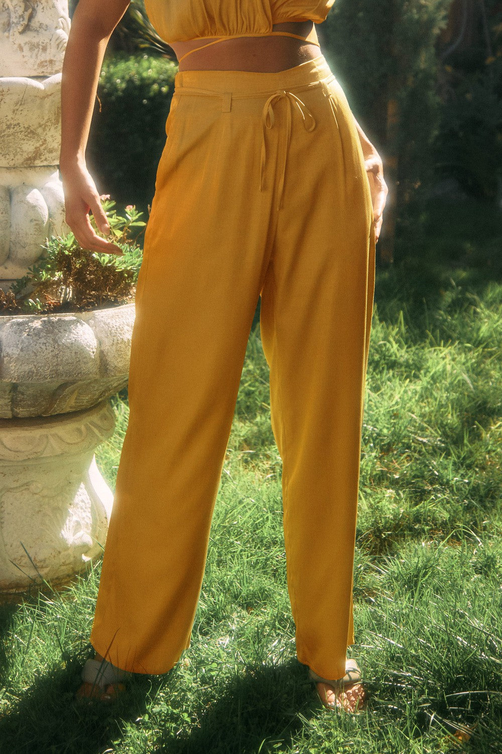 Liana Belted Woven Pants
