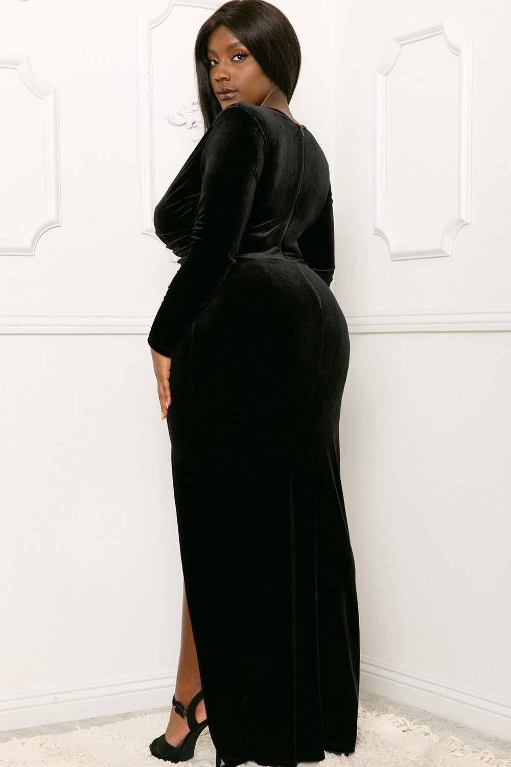 Noelle Plus Velvet Maxi Dress